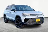 Photo of 2025 Pure White w/Deep Black Roof Volkswagen Taos