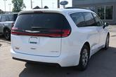 Thumbnail of 2023 Bright White Clearcoat Chrysler Pacifica