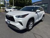 Thumbnail of 2023 Wind Chill Pearl Toyota Highlander