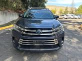 Thumbnail of 2018 Shoreline Blue Pearl Toyota Highlander Hybrid