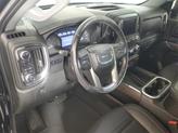 Thumbnail of 2022 Onyx Black GMC Sierra 2500