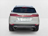 Thumbnail of 2019 White Platinum Met Lincoln MKC