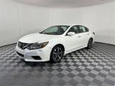 Thumbnail of 2017 Pearl White Nissan Altima