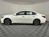 Thumbnail of 2017 Pearl White Nissan Altima