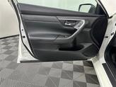 Thumbnail of 2017 Pearl White Nissan Altima