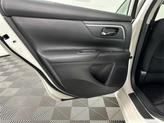 Thumbnail of 2017 Pearl White Nissan Altima