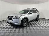 Thumbnail of 2022 Brilliant Silver Metallic Nissan Pathfinder