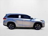 Thumbnail of 2019 Celestial Silver Metallic Toyota Highlander Hybrid