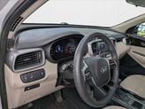 Thumbnail of 2020 Snow White Pearl Kia Sorento