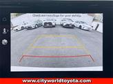Thumbnail of 2022 Glacial White Pearl Kia Sorento