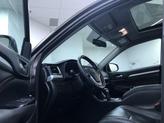 Thumbnail of 2016 Gray Toyota Highlander