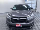 Thumbnail of 2016 Gray Toyota Highlander