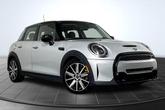 Thumbnail of 2023 White Silver MINI Hardtop