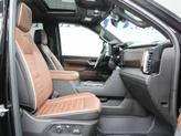 Thumbnail of 2025 Onyx Black GMC Sierra 2500