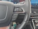 Thumbnail of 2024 Pristine White Metallic Tri-Coat Lincoln Navigator