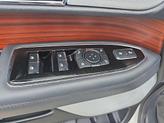 Thumbnail of 2024 Pristine White Metallic Tri-Coat Lincoln Navigator
