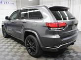 Thumbnail of 2017 Diamond Black Crystal Pearlcoat Jeep Grand Cherokee