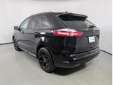 Thumbnail of 2022 Agate Black Metallic Ford Edge
