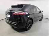 Thumbnail of 2022 Agate Black Metallic Ford Edge