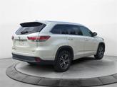 Thumbnail of 2016 Blizzard Pearl Toyota Highlander