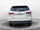 Thumbnail of 2016 Blizzard Pearl Toyota Highlander