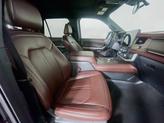 Thumbnail of 2024 Agate Black Metallic Ford Expedition