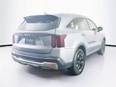 Thumbnail of 2024 Everlasting Silver Kia Sorento