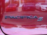 Thumbnail of 2019 Velvet Red Pearlcoat Chrysler Pacifica