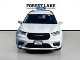 Thumbnail of 2022 Bright White Clearcoat Chrysler Pacifica