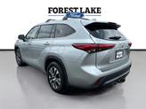 Thumbnail of 2021 Celestial Silver Metallic Toyota Highlander