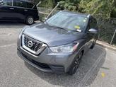 Thumbnail of 2020 Gun Metallic Nissan Kicks