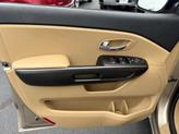 Thumbnail of 2016 Beechwood Pearl Metallic Kia Sedona