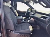 Thumbnail of 2023 Onyx Black GMC Yukon
