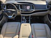 Thumbnail of 2015 Shoreline Blue Pearl Toyota Highlander
