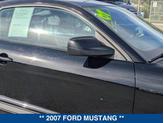 Thumbnail of 2007 Black Clearcoat Ford Mustang