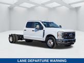 Thumbnail of 2025 Oxford White Ford F-350