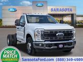 Photo of 2025 Oxford White Ford F-350