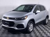 Thumbnail of 2022 Silver Ice Metallic Chevrolet Trax