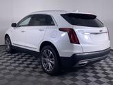 Thumbnail of 2025 Crystal White Tricoat Cadillac XT5