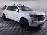 Thumbnail of 2023 Iridescent Pearl Tricoat Chevrolet Suburban