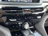 Thumbnail of 2025 Platinum White Pearl Acura MDX