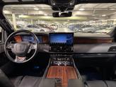 Thumbnail of 2022 Infinite Black Metallic Clearcoat Lincoln Navigator