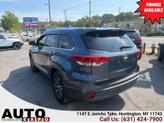 Thumbnail of 2017 Shoreline Blue Pearl Toyota Highlander
