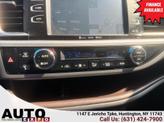 Thumbnail of 2017 Shoreline Blue Pearl Toyota Highlander