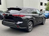 Thumbnail of 2020 Midnight Black Metallic Toyota Highlander