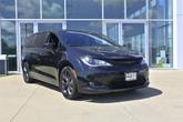 Thumbnail of 2020 Brilliant Black Crystal Pearlcoat Chrysler Pacifica