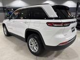 Thumbnail of 2025 Bright White Clearcoat Jeep Grand Cherokee