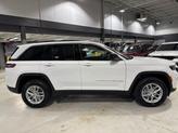 Thumbnail of 2025 Bright White Clearcoat Jeep Grand Cherokee