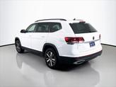 Thumbnail of 2022 Pure White Volkswagen Atlas