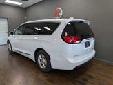 Thumbnail of 2018 Bright White Clearcoat Chrysler Pacifica Hybrid